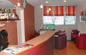 Hotel Anne De Bretagne رينز