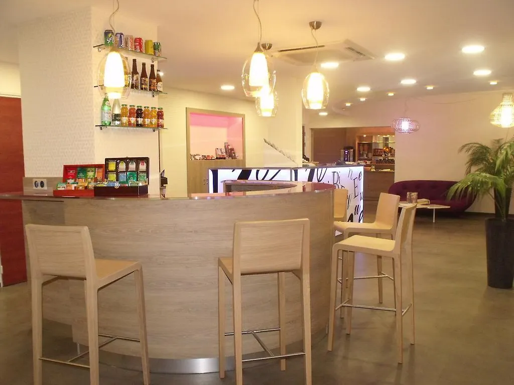 Hotel Anne De Bretagne رينز 3*,  فرنسا